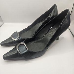 EUC Size 7.5 Circa Joan & David Black Patent Heels